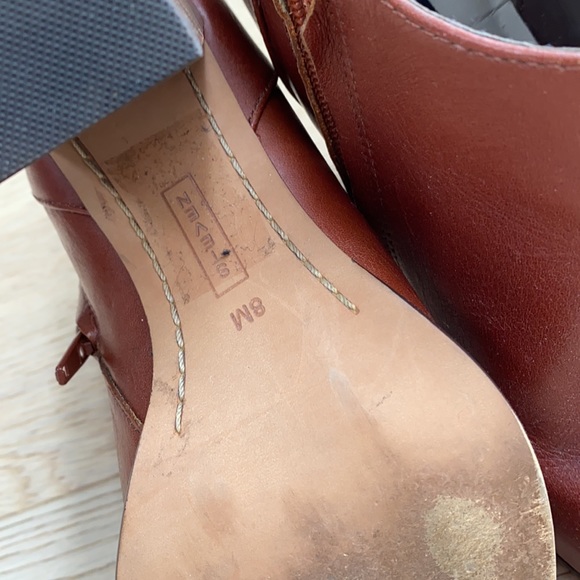 Steve Madden Leather Bootie Wooden Heel - Picture 5 of 6